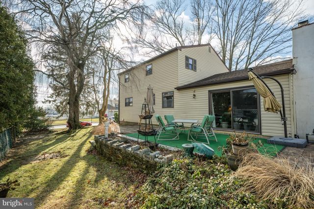 516 WINCHESTER RD, Warminster, PA 18974