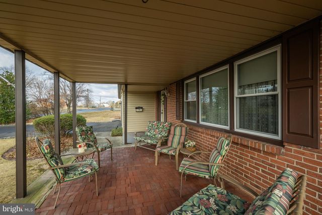 516 WINCHESTER RD, Warminster, PA 18974