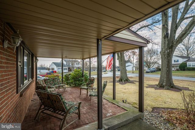 516 WINCHESTER RD, Warminster, PA 18974