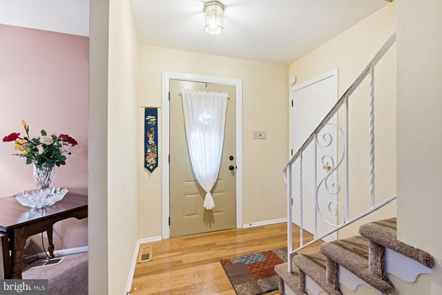 516 WINCHESTER RD, Warminster, PA 18974