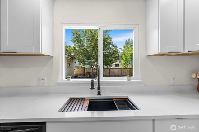 20820 W Jordan Road, Burlington, WA 98233