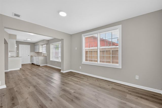 5243 Wickview Lane, Houston, TX 77053