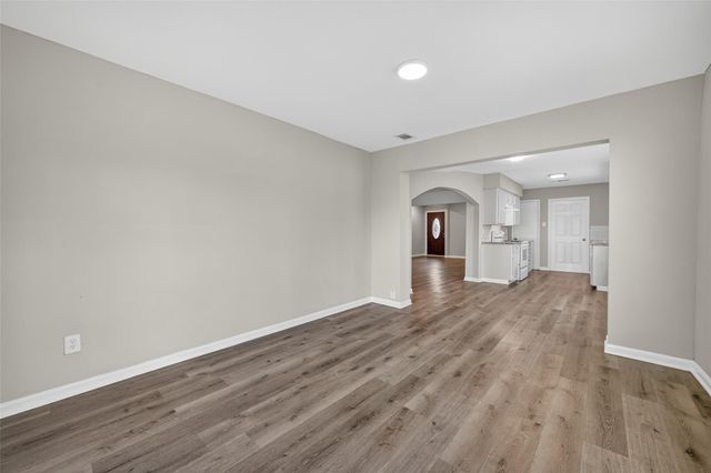 5243 Wickview Lane, Houston, TX 77053