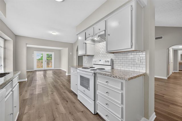 5243 Wickview Lane, Houston, TX 77053