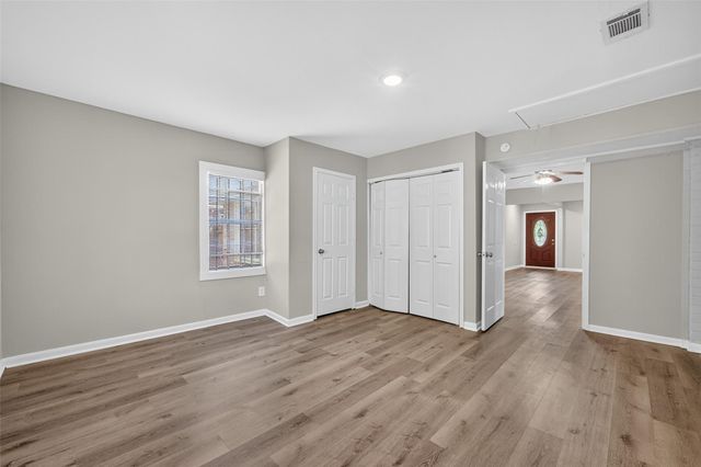 5243 Wickview Lane, Houston, TX 77053