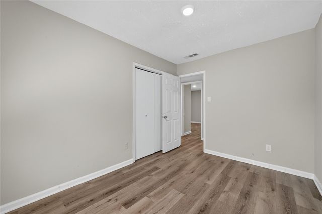 5243 Wickview Lane, Houston, TX 77053