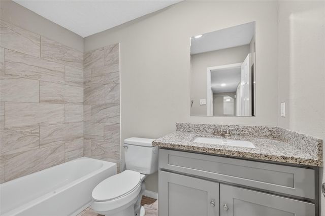 5243 Wickview Lane, Houston, TX 77053