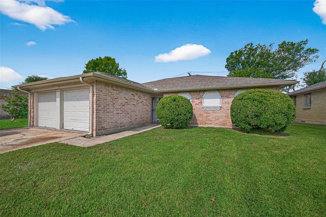 5243 Wickview Lane, Houston, TX 77053