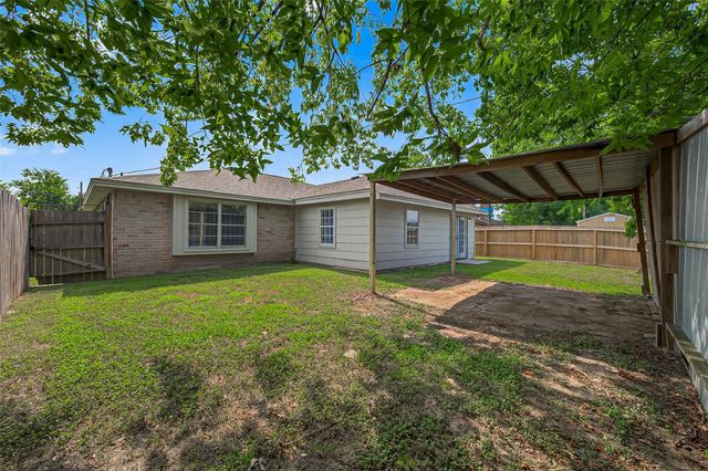 5243 Wickview Lane, Houston, TX 77053