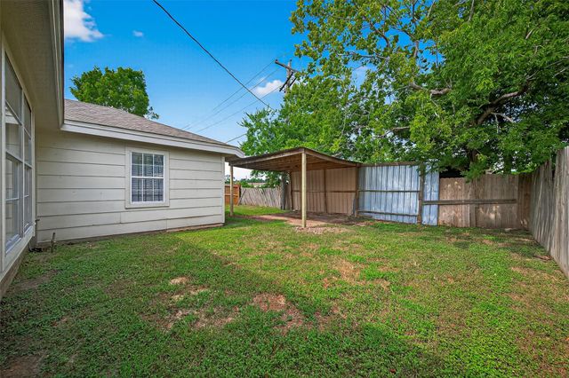 5243 Wickview Lane, Houston, TX 77053