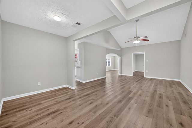 5243 Wickview Lane, Houston, TX 77053