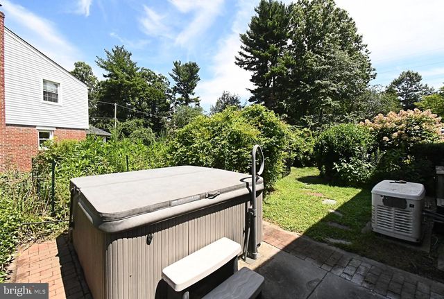 1605 HILLCREST RD, Glenside, PA 19038