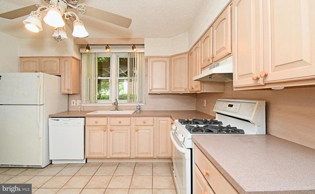 1605 HILLCREST RD, Glenside, PA 19038