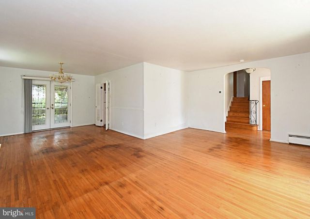 1605 HILLCREST RD, Glenside, PA 19038