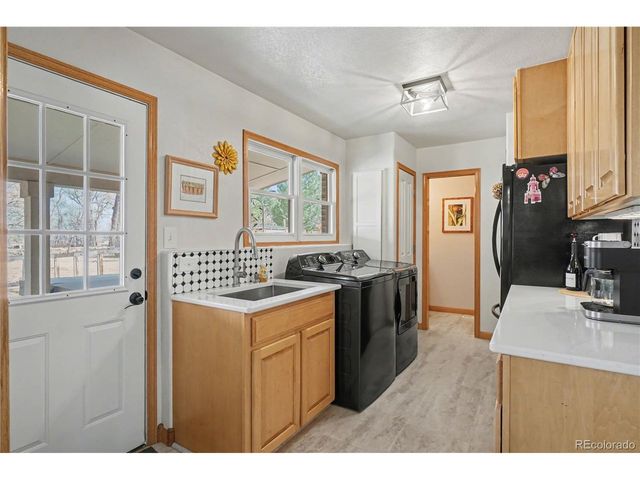 3518 Manzanita Dr, Loveland, CO 80537