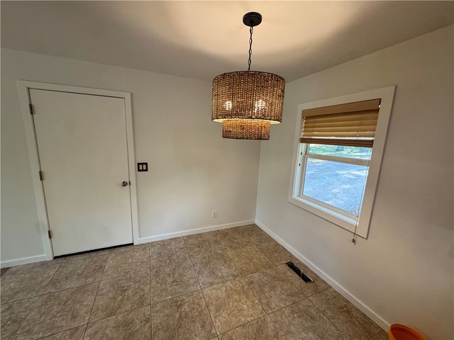 700 E Edna Street, Fayetteville, AR 72703