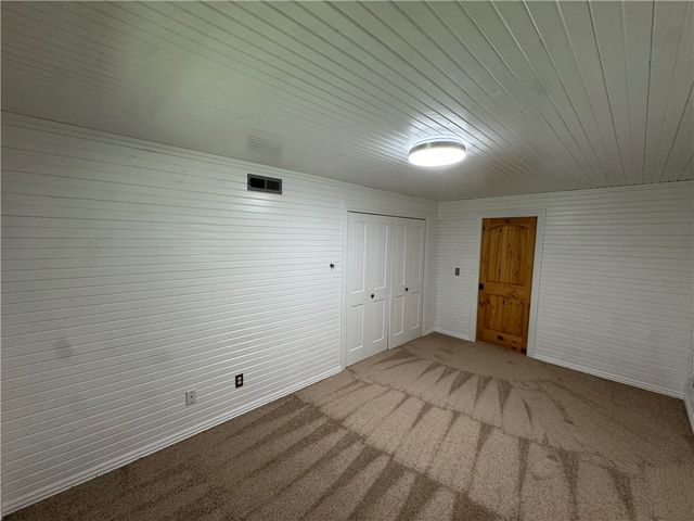 700 E Edna Street, Fayetteville, AR 72703