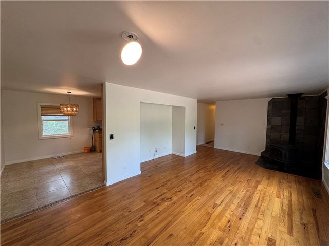 700 E Edna Street, Fayetteville, AR 72703