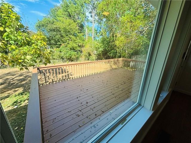 700 E Edna Street, Fayetteville, AR 72703