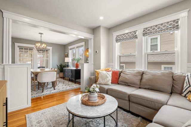 10 Nahanton Ave, Milton, MA 02186