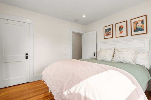 10 Nahanton Ave, Milton, MA 02186