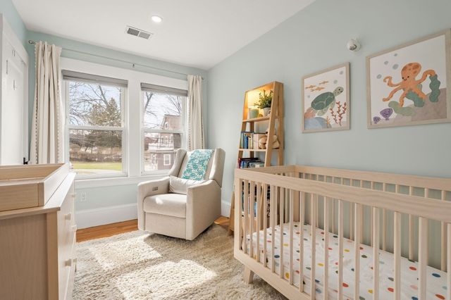 10 Nahanton Ave, Milton, MA 02186