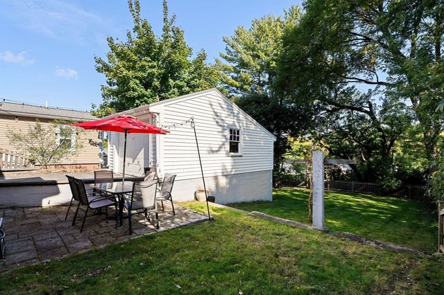10 Nahanton Ave, Milton, MA 02186