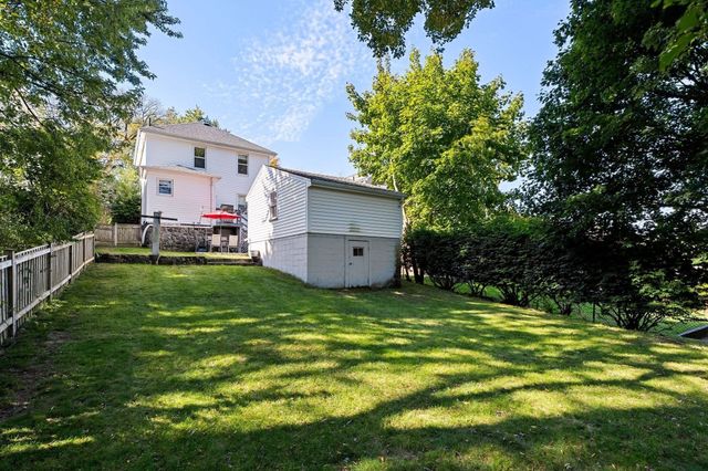 10 Nahanton Ave, Milton, MA 02186