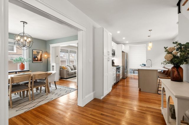 10 Nahanton Ave, Milton, MA 02186