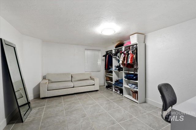3819 S Montana, Caldwell, ID 83605