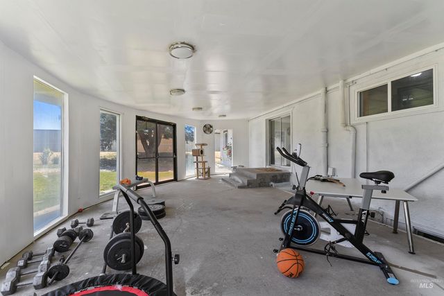 3819 S Montana, Caldwell, ID 83605