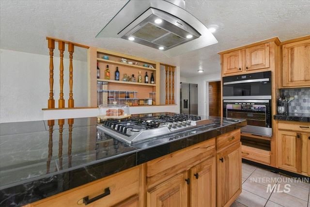 3819 S Montana, Caldwell, ID 83605