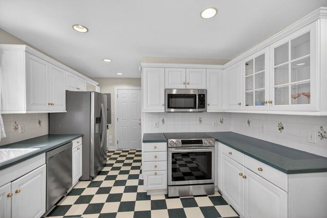 1 Blackwatch Court, Charleston, SC 29414