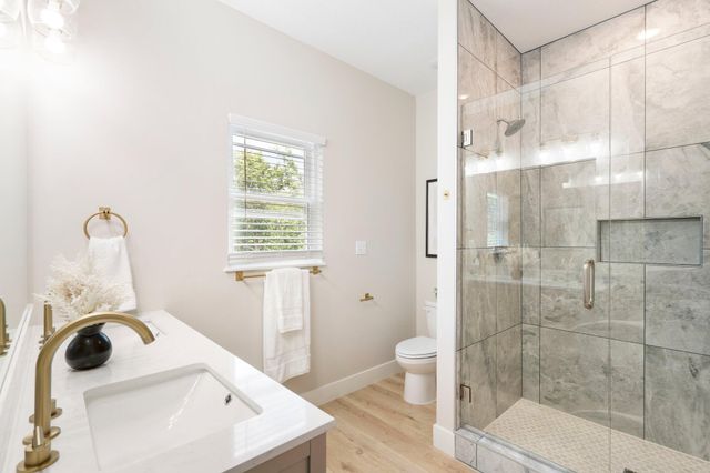 404 SUGARBERRY DR, Columbia, MO 65201