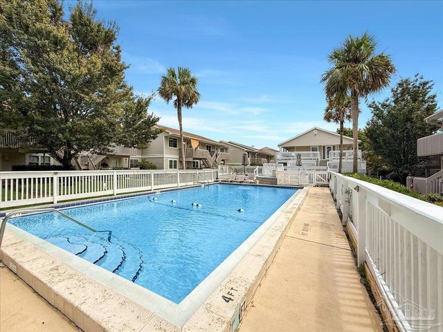 1100 Shoreline Dr 221, Gulf Breeze, FL 32561