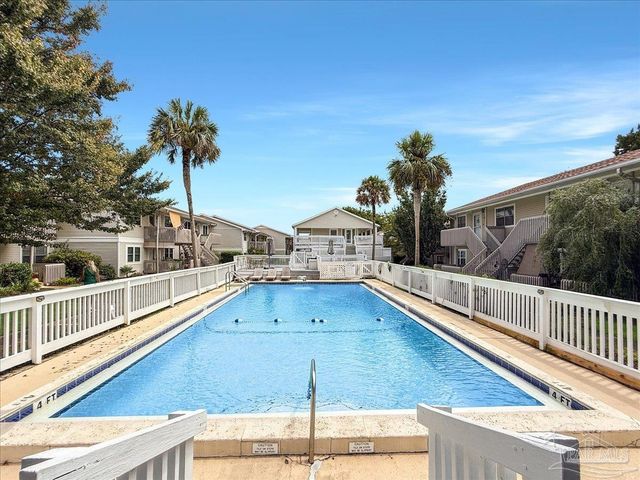 1100 Shoreline Dr 221, Gulf Breeze, FL 32561