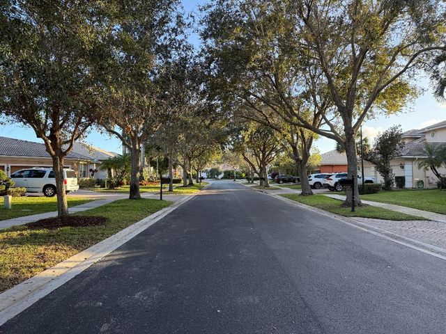 4199 Cedar Creek Ranch Circle, Lake Worth, FL 33467