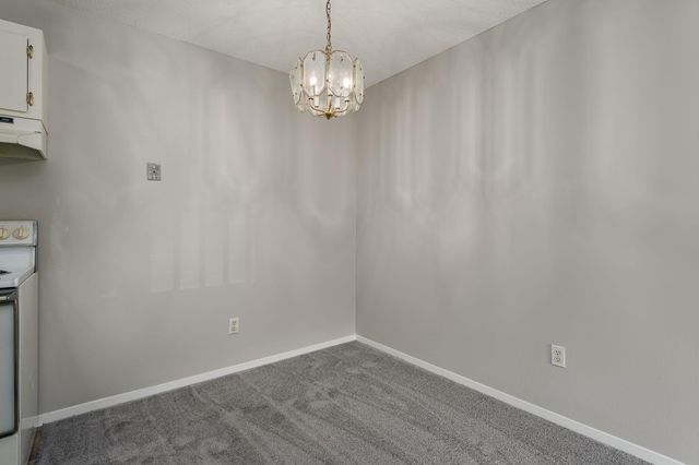 2007 E 122nd Street B15, Burnsville, MN 55337