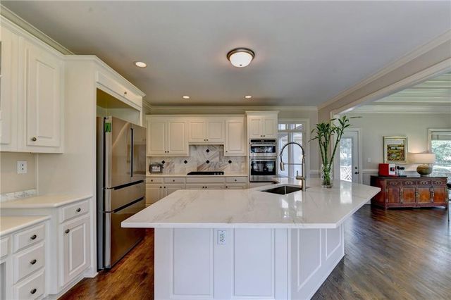 8015 ST MARLO COUNTRY CLUB Parkway, Duluth, GA 30097