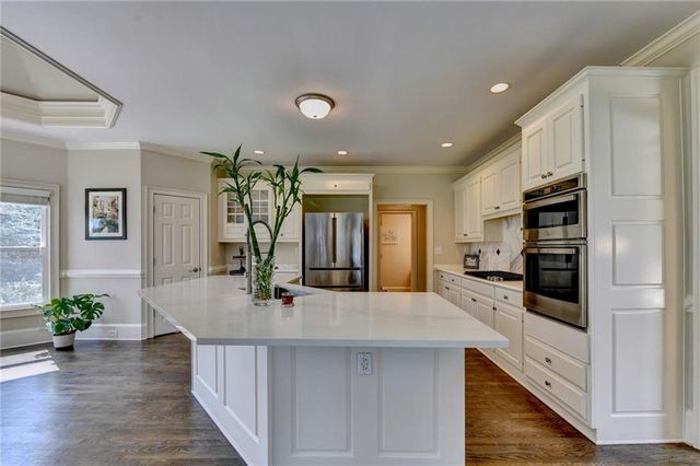8015 ST MARLO COUNTRY CLUB Parkway, Duluth, GA 30097