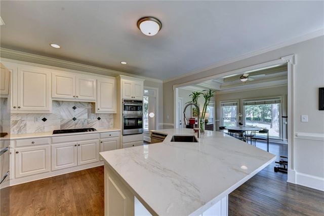 8015 ST MARLO COUNTRY CLUB Parkway, Duluth, GA 30097