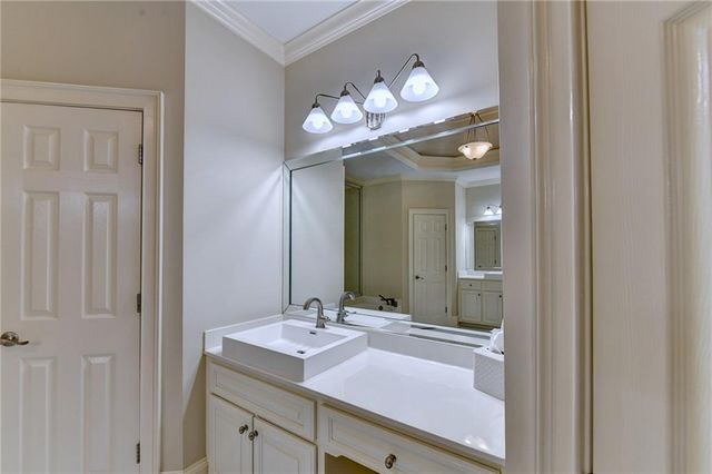 8015 ST MARLO COUNTRY CLUB Parkway, Duluth, GA 30097