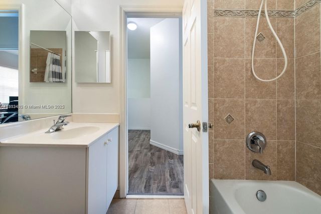 2898 Crestwood Ter 4102, Margate, FL 33063