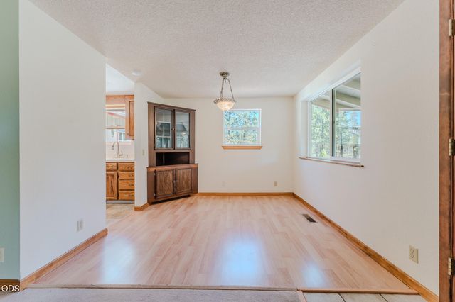 52591 Sunrise Boulevard, La Pine, OR 97739
