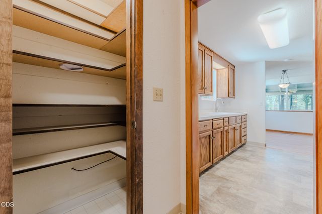 52591 Sunrise Boulevard, La Pine, OR 97739
