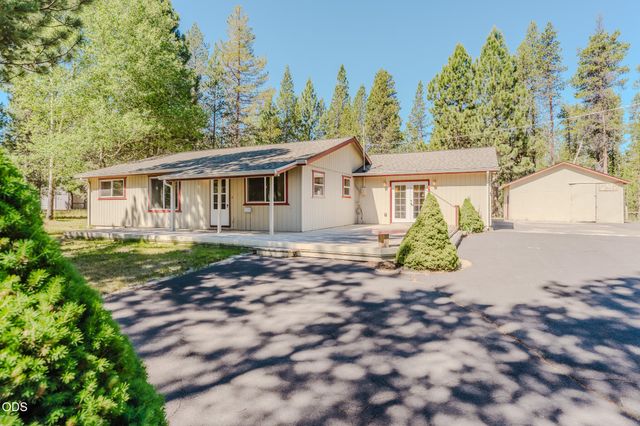 52591 Sunrise Boulevard, La Pine, OR 97739