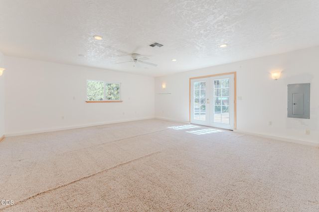 52591 Sunrise Boulevard, La Pine, OR 97739
