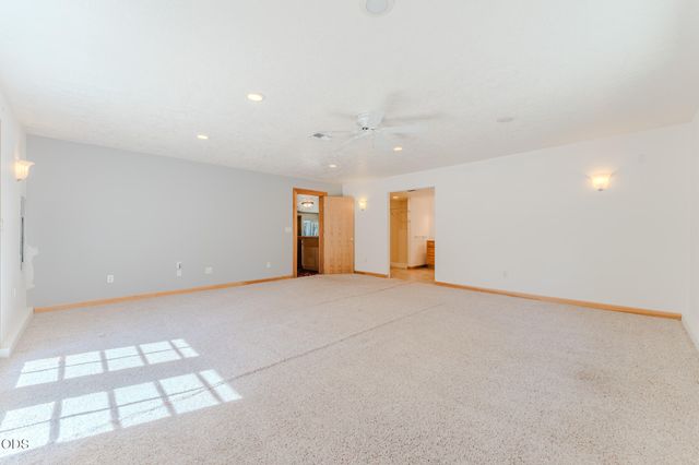 52591 Sunrise Boulevard, La Pine, OR 97739