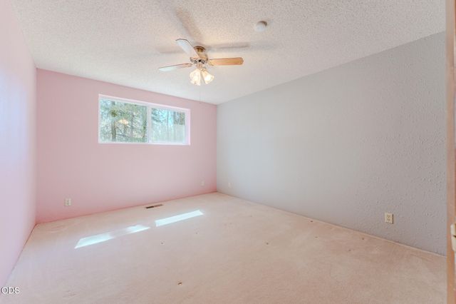 52591 Sunrise Boulevard, La Pine, OR 97739