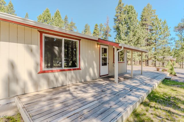 52591 Sunrise Boulevard, La Pine, OR 97739